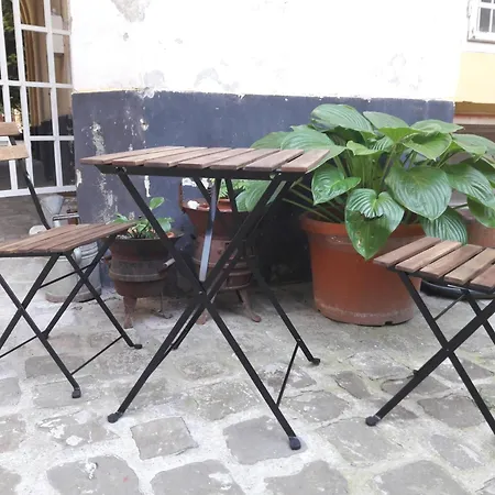 Unique, Homey Apartment In Central Budapest *