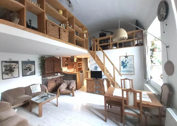 Apartment Unique, Homey With Free Parking In Budapest